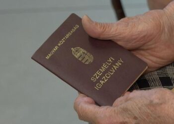BELÜGYMINISZTÉRIUM – Segítsünk idős hozzátartozóinknak az okmánycserében!