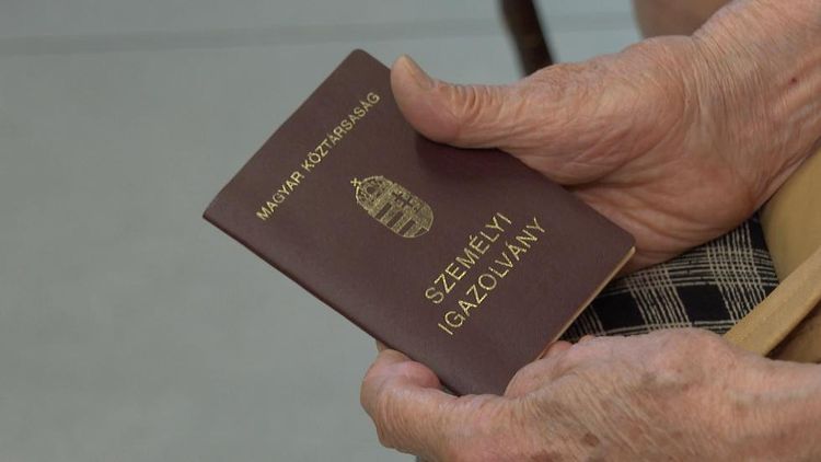 Belügyminisztérium, BELÜGYMINISZTÉRIUM – Segítsünk idős hozzátartozóinknak az okmánycserében!