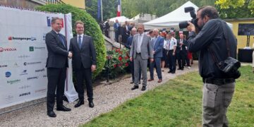 FRANCIA NAGYK&Ouml;VETS&Eacute;G &ndash; Fogad&aacute;s a&nbsp;nemzeti &uuml;nnepen