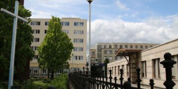 K&Oacute;RH&Aacute;ZI K&Oacute;RT&Ouml;RT&Eacute;NET &ndash; R&ouml;ntgen, CT, poloska, lift, v&aacute;r&oacute;lista