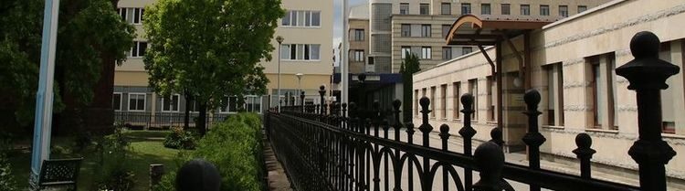 KÓRHÁZI KÓRTÖRTÉNET – Röntgen, CT, poloska, lift, várólista