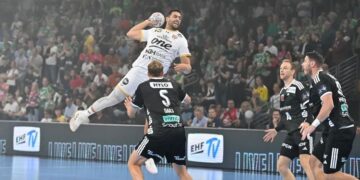 K&Eacute;ZILABDA &ndash; Tarolt a One Veszpr&eacute;m