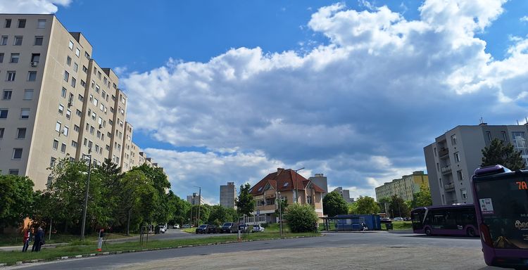 Haszkovó buszforduló, HASZKOVÓ BUSZFORDULÓ – Gazdaságtalan és extrém módon túlárazott