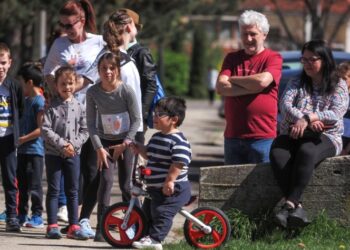 EGYÜTT SIMIÉRT – Jótékonysági gálaest Veszprémben