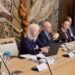 SZUBJEKT&Iacute;V &ndash; Sz&eacute;ljegyzet a v&ouml;r&ouml;s vonalr&oacute;l